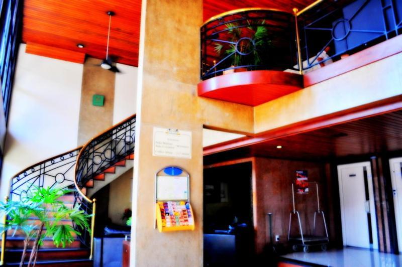 קמפינאס Cezanne Plaza Apart Hotel מראה חיצוני תמונה