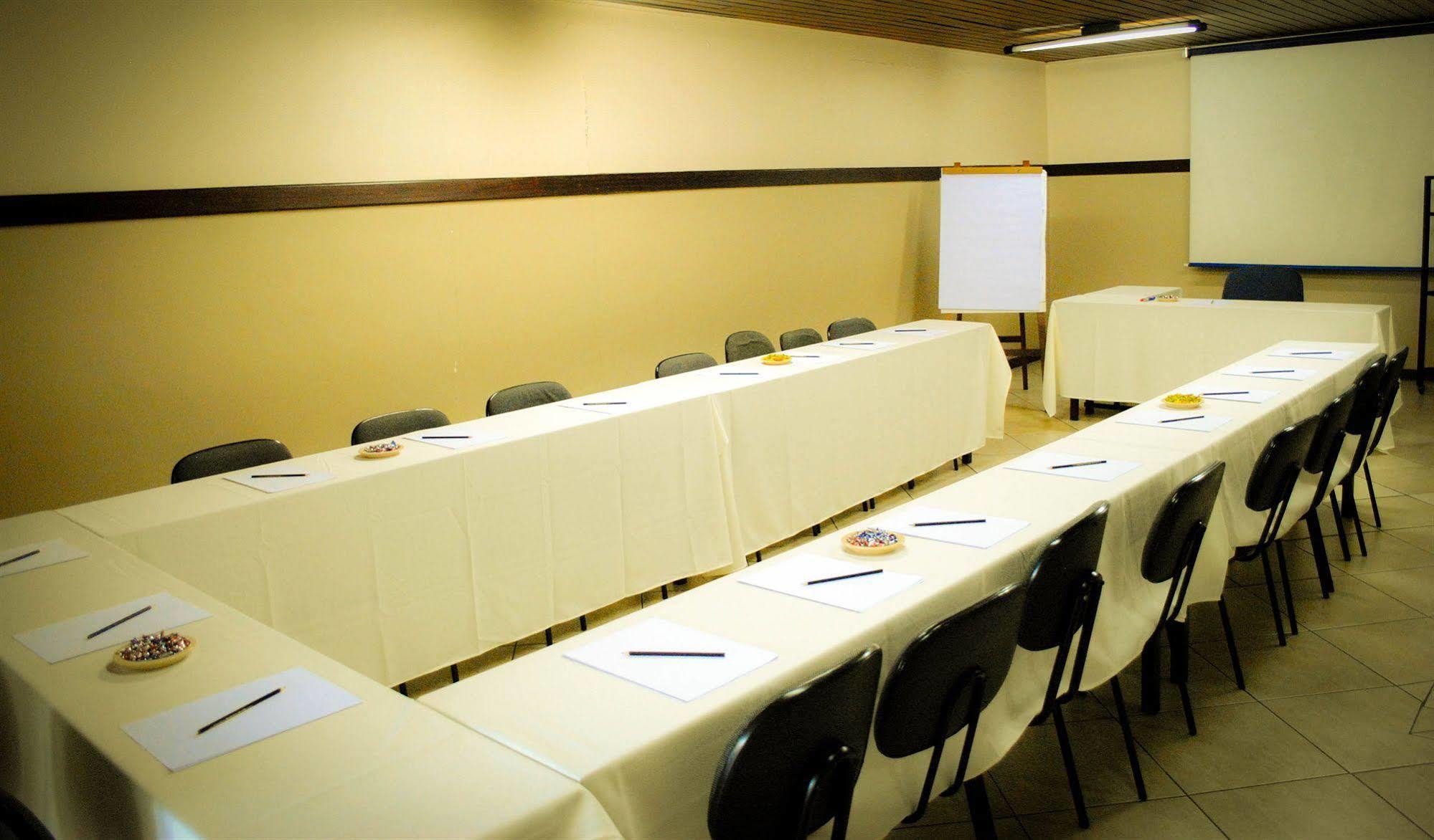 קמפינאס Cezanne Plaza Apart Hotel מראה חיצוני תמונה